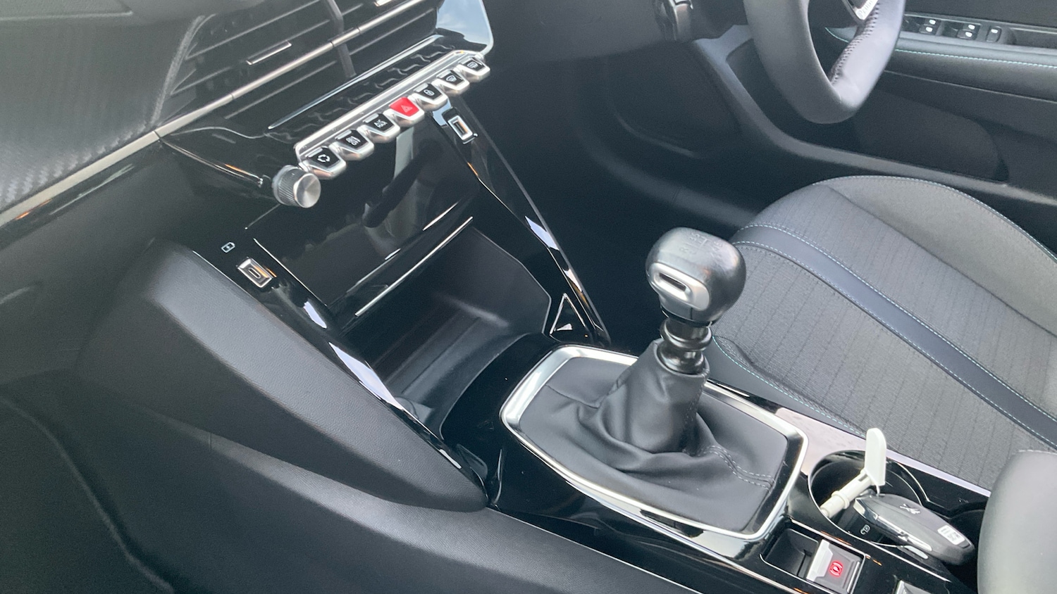 Used Peugeot 208 2023 for sale - 77432460: Photo 13