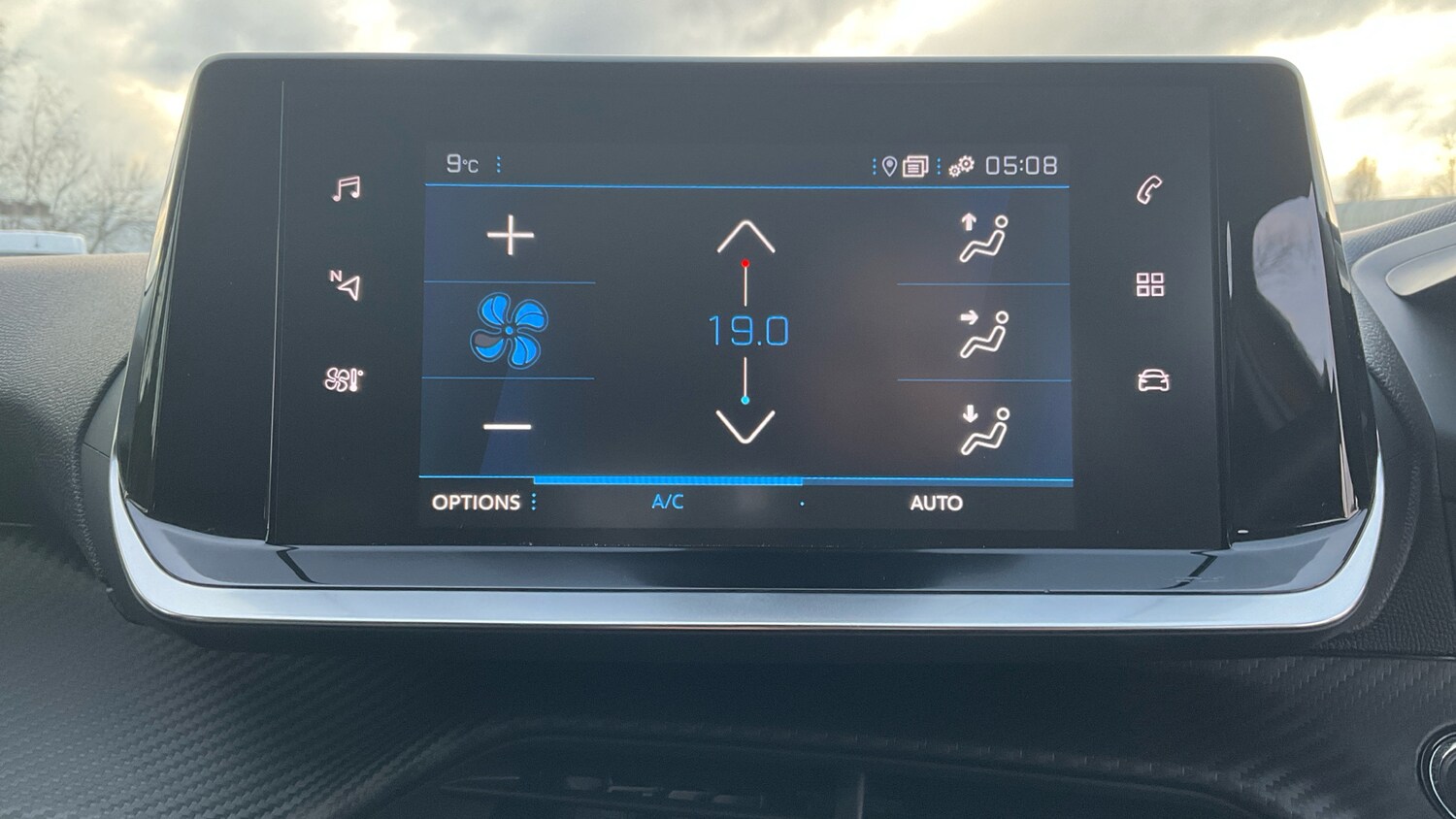 Used Peugeot 208 2023 for sale - 77432460: Photo 24