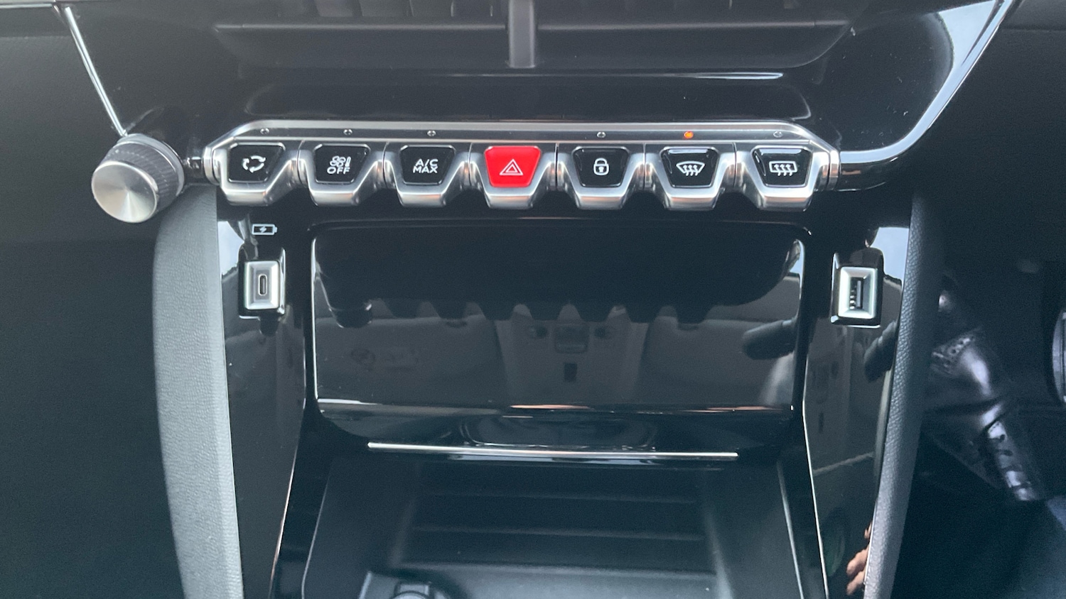 Used Peugeot 208 2023 for sale - 77432460: Photo 29