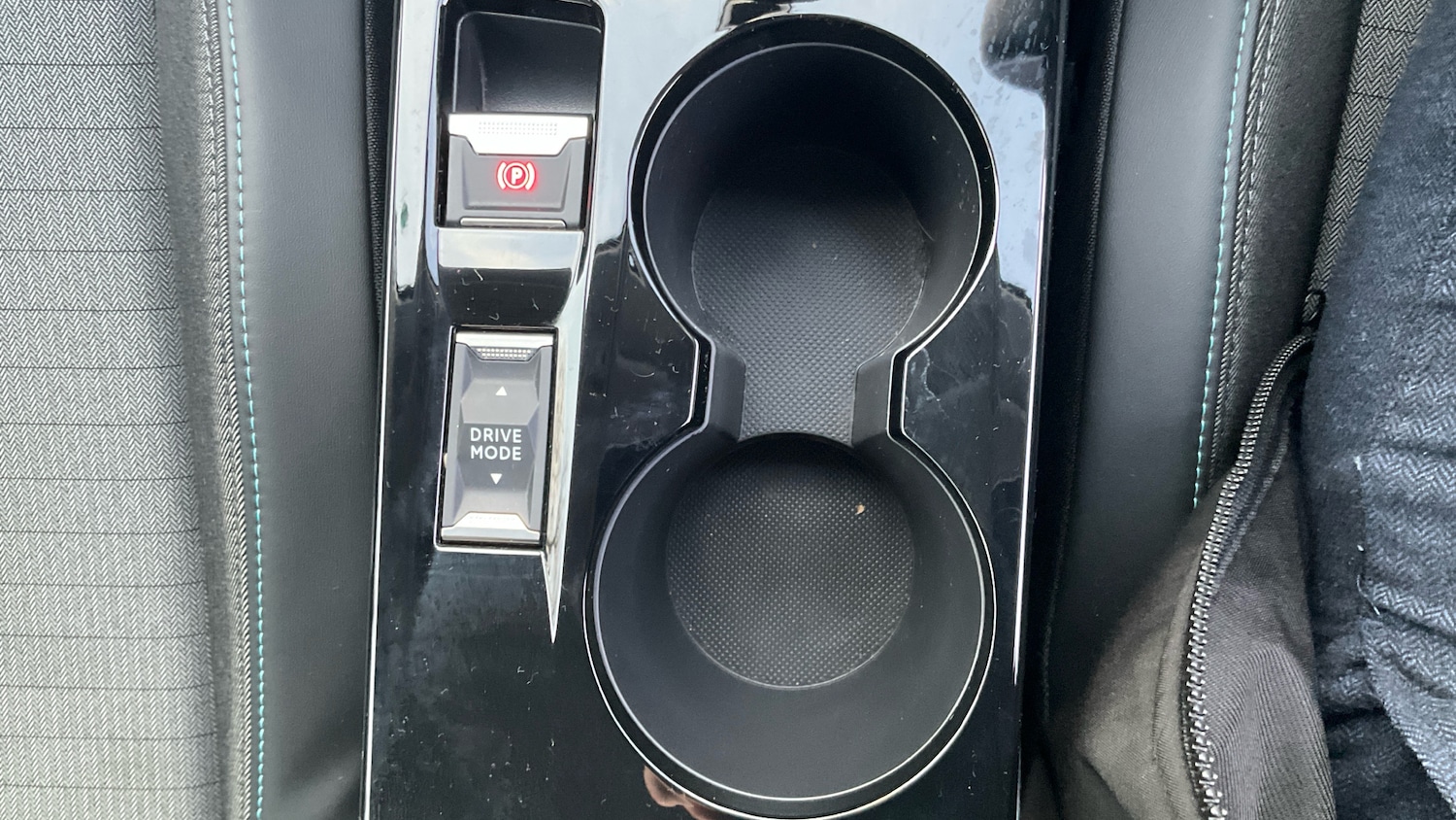 Used Peugeot 208 2023 for sale - 77432460: Photo 32