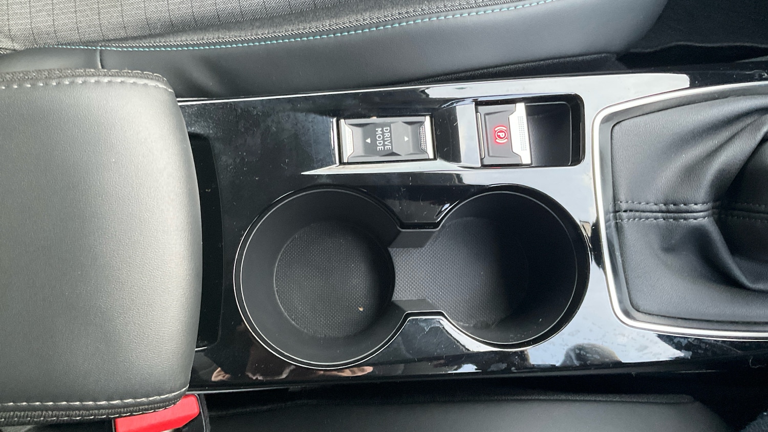 Used Peugeot 208 2023 for sale - 77432460: Photo 33