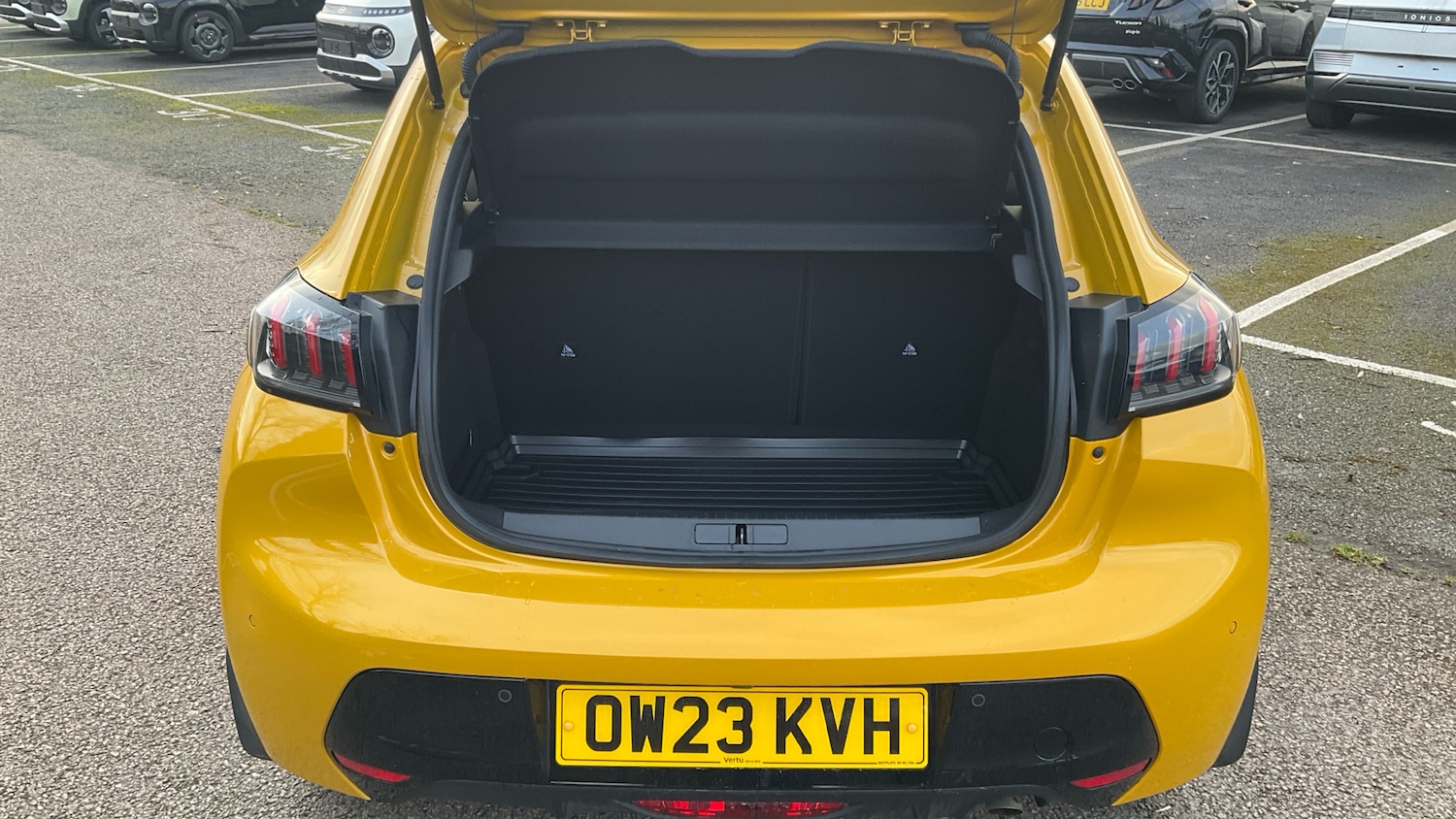 Used Peugeot 208 2023 for sale - 77432460: Photo 4