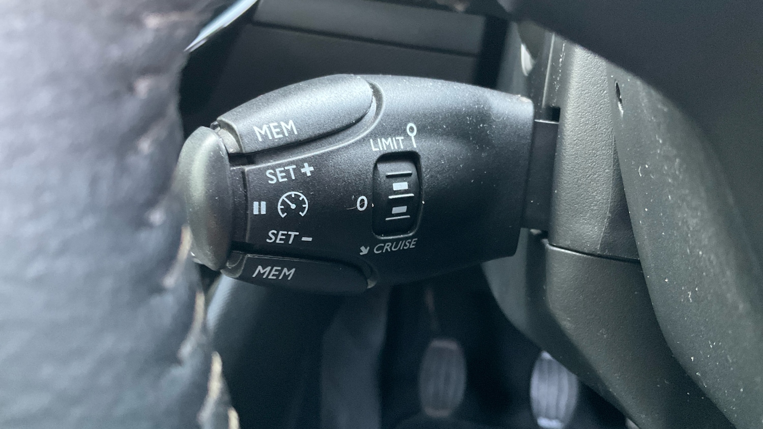 Used Peugeot 208 2023 for sale - 77432460: Photo 42