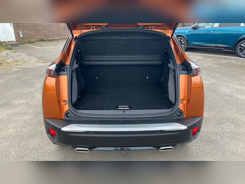 Used Peugeot 2008 2023 for sale - 77964757: Photo