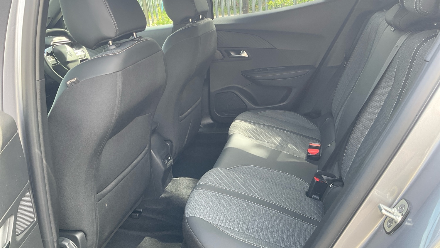 Used Peugeot 2008 2024 for sale - 76777951: Photo 16