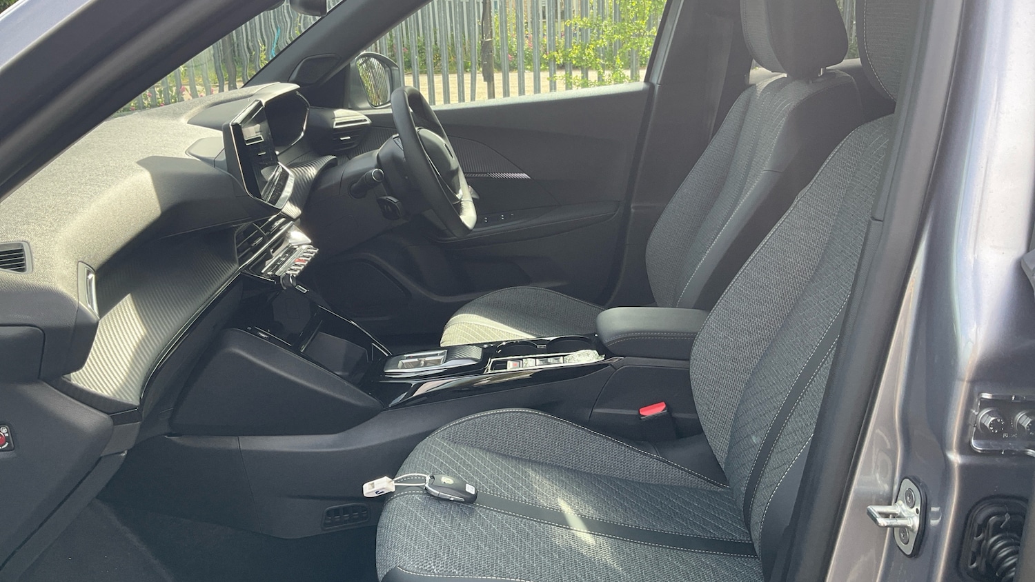 Used Peugeot 2008 2024 for sale - 76777951: Photo 19