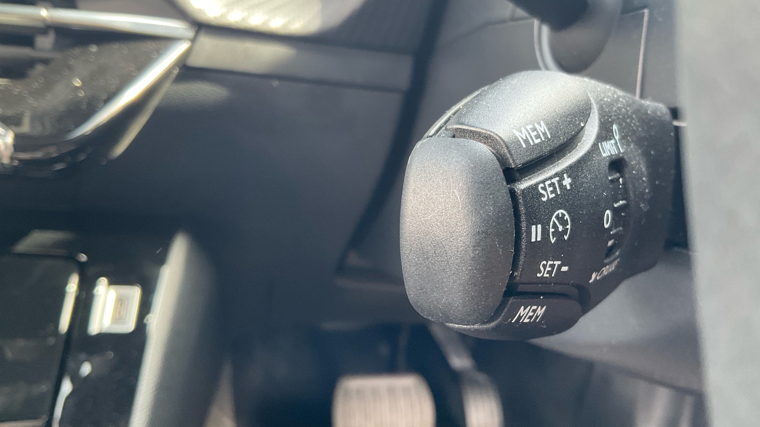 Used Peugeot 2008 2024 for sale - 76777951: Photo 38