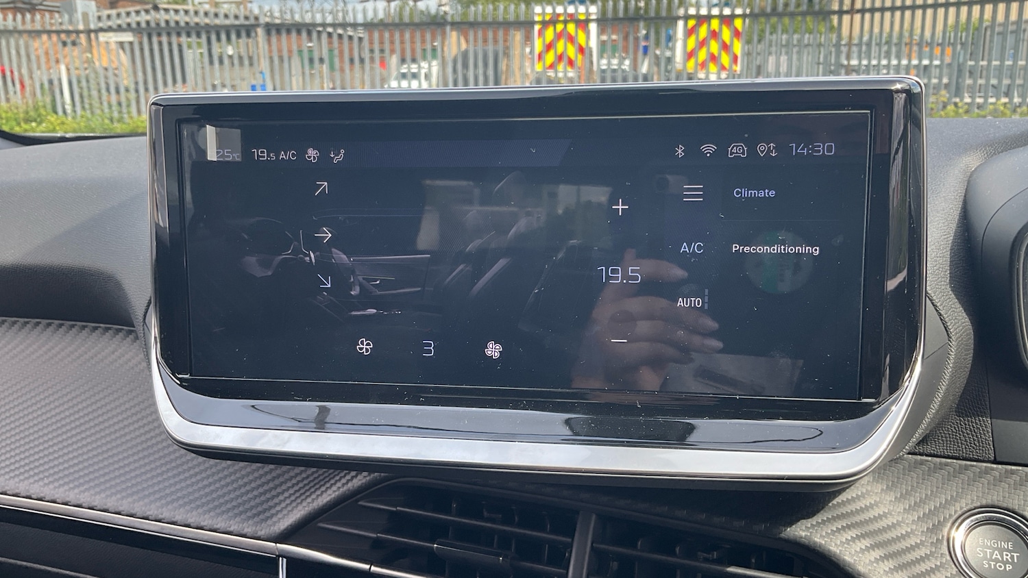 Used Peugeot 2008 2024 for sale - 76777951: Photo 44