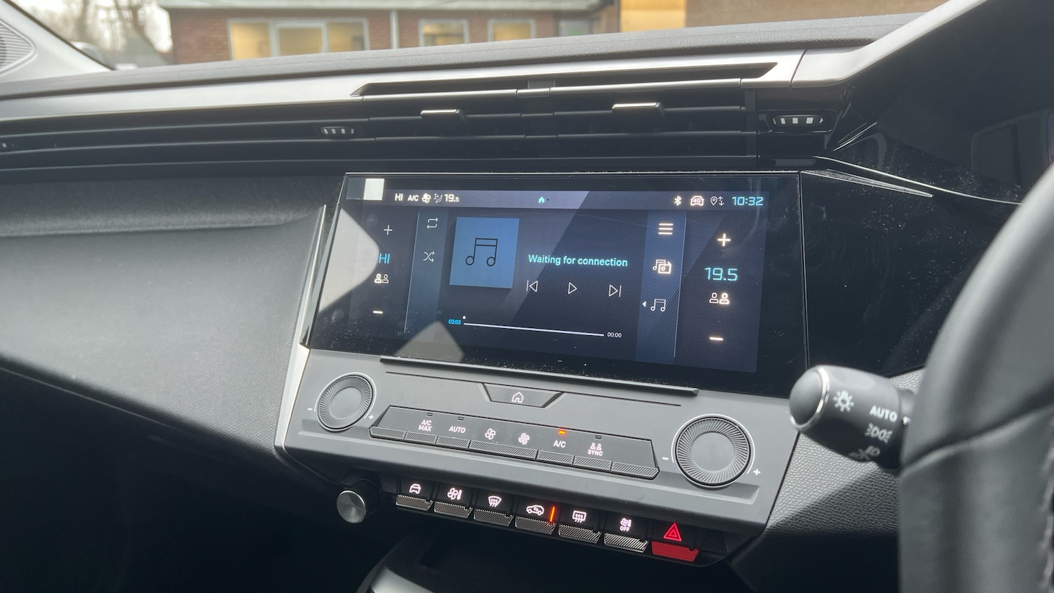 Used Peugeot 308 2025 for sale - 77915904: Photo 12