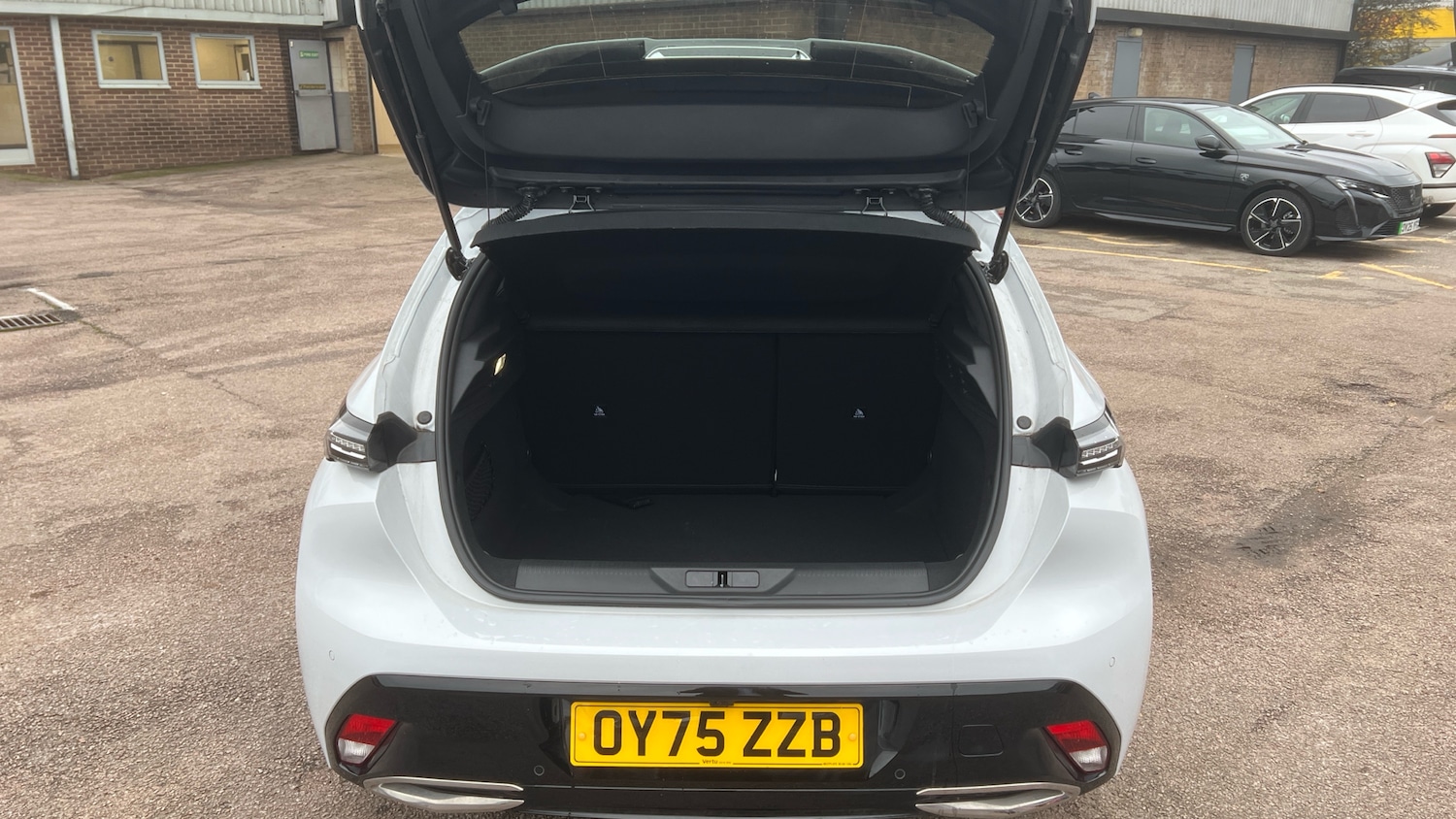 Used Peugeot 308 2025 for sale - 77915904: Photo 4