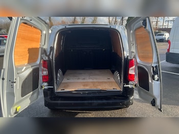 Used Peugeot Partner 2021 for sale - 77260716: Photo