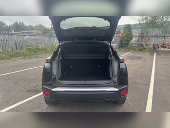 Used Peugeot 2008 2023 for sale - 75972806: Photo