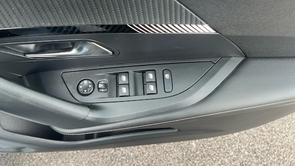 Used Peugeot 2008 2023 for sale - 76193066: Photo 29