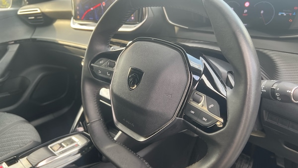 Used Peugeot 2008 2023 for sale - 76193066: Photo 33