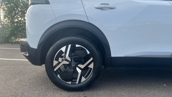 Used Peugeot 2008 2023 for sale - 76193066: Photo 7