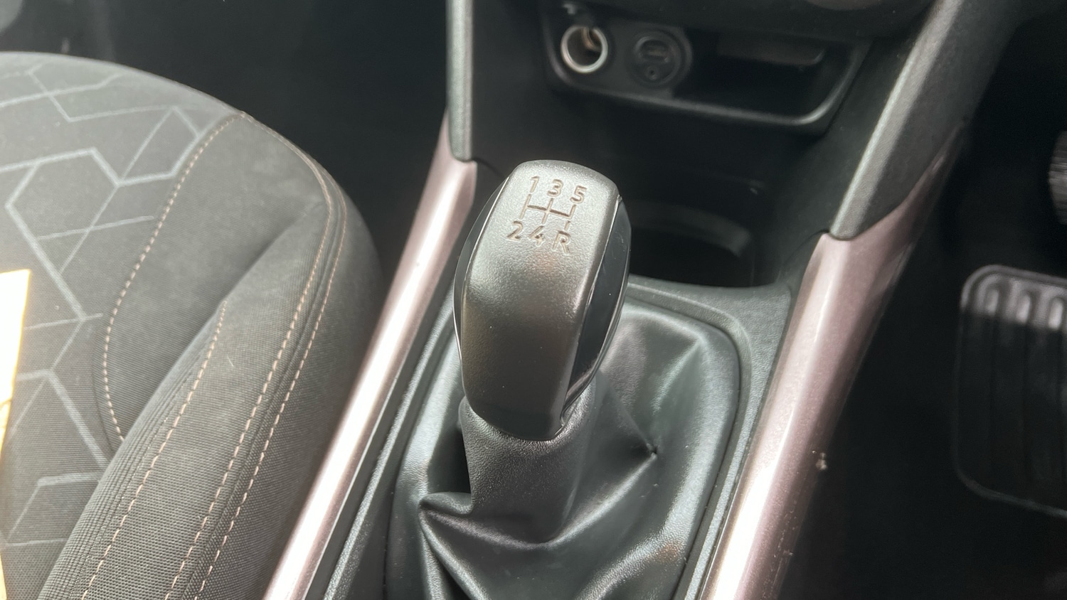 Used Peugeot 2008 2014 for sale - 77377945: Photo 13