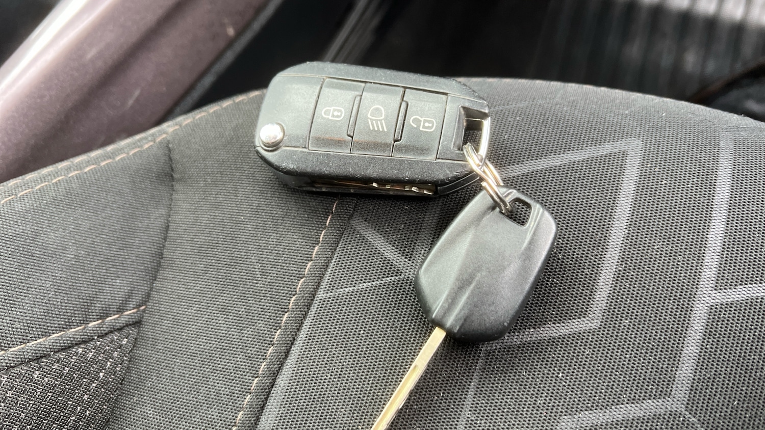 Used Peugeot 2008 2014 for sale - 77377945: Photo 20