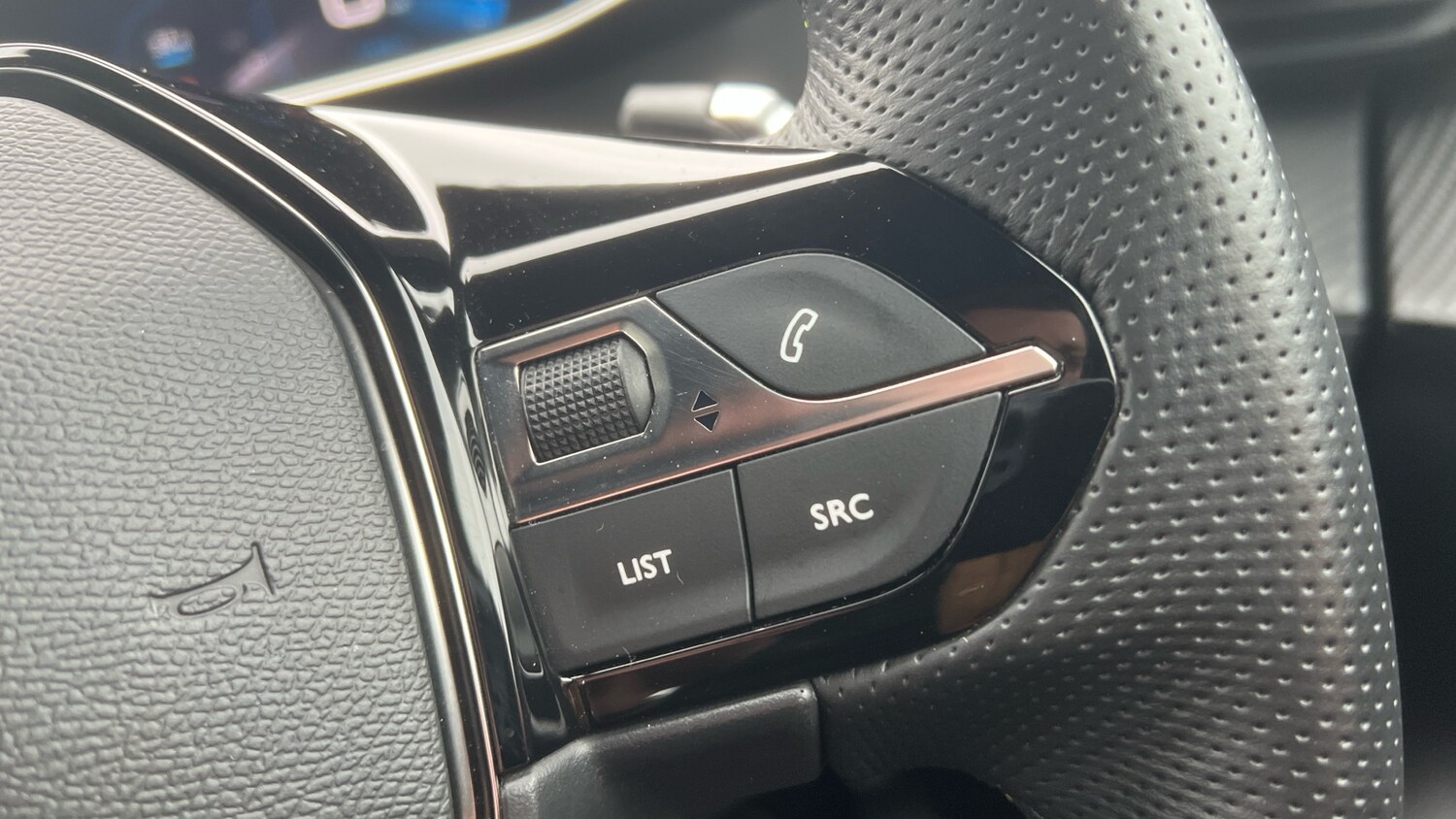 Used Peugeot 208 2023 for sale - 77988981: Photo 27