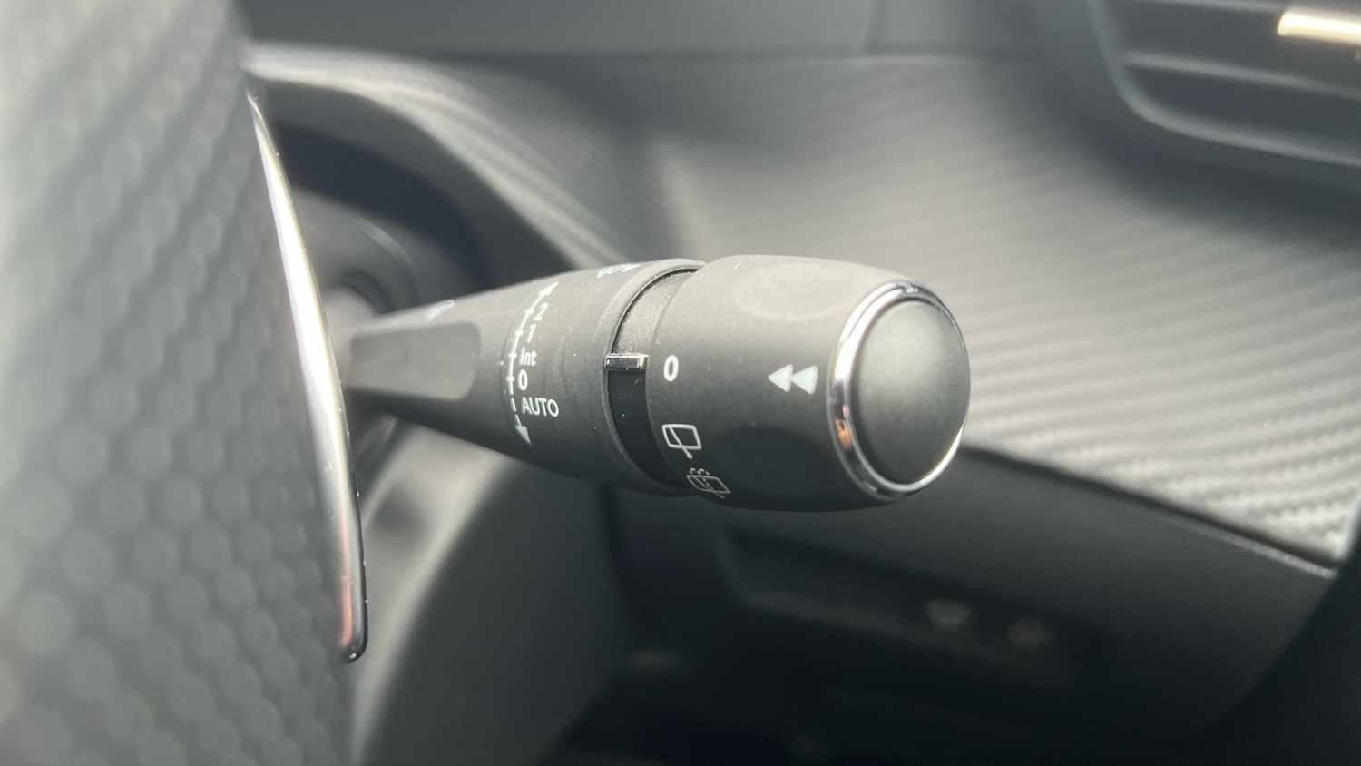 Used Peugeot 208 2023 for sale - 77988981: Photo 33