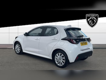 Used Toyota Yaris 2021 for sale - 75638470: Photo