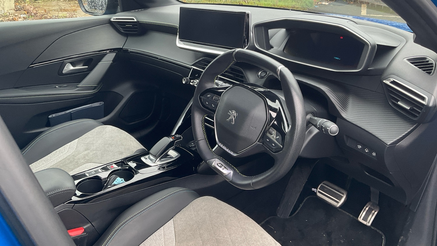 Used Peugeot 208 2021 for sale - 76879232: Photo 11