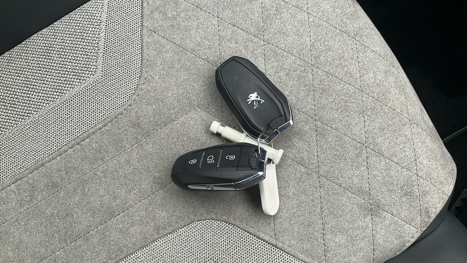 Used Peugeot 208 2021 for sale - 76879232: Photo 20