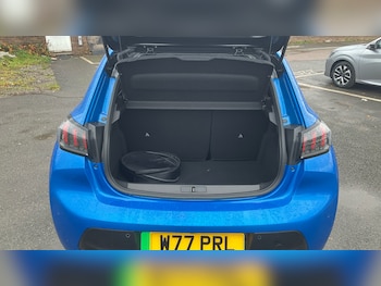 Used Peugeot 208 2021 for sale - 76879232: Photo