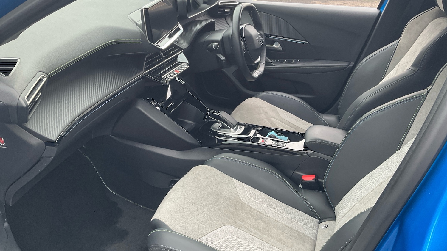 Used Peugeot 208 2021 for sale - 76879232: Photo 9