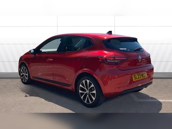 Used Renault Clio 2023 for sale - 79162444: Photo
