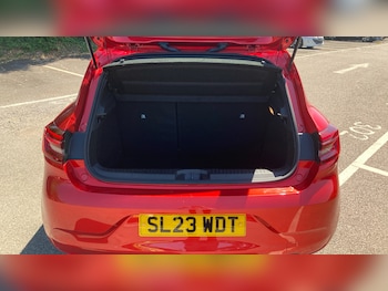 Used Renault Clio 2023 for sale - 79162444: Photo