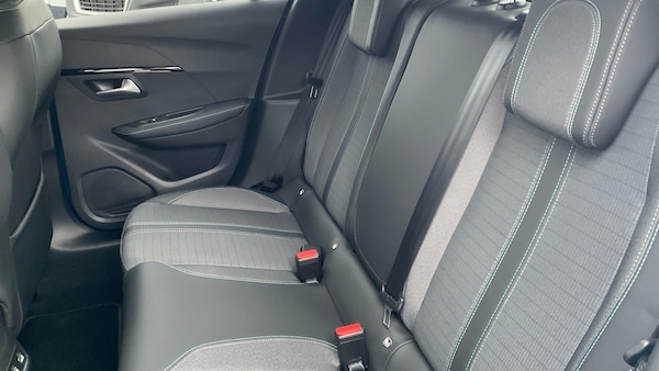 Used Peugeot 208 2021 for sale - 76302897: Photo 16