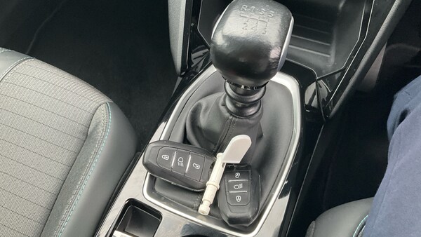 Used Peugeot 208 2021 for sale - 76302897: Photo 19