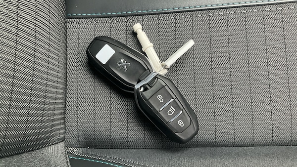 Used Peugeot 208 2021 for sale - 76302897: Photo 20