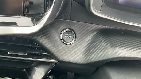 Used Peugeot 208 2021 for sale - 76302897: Photo 30