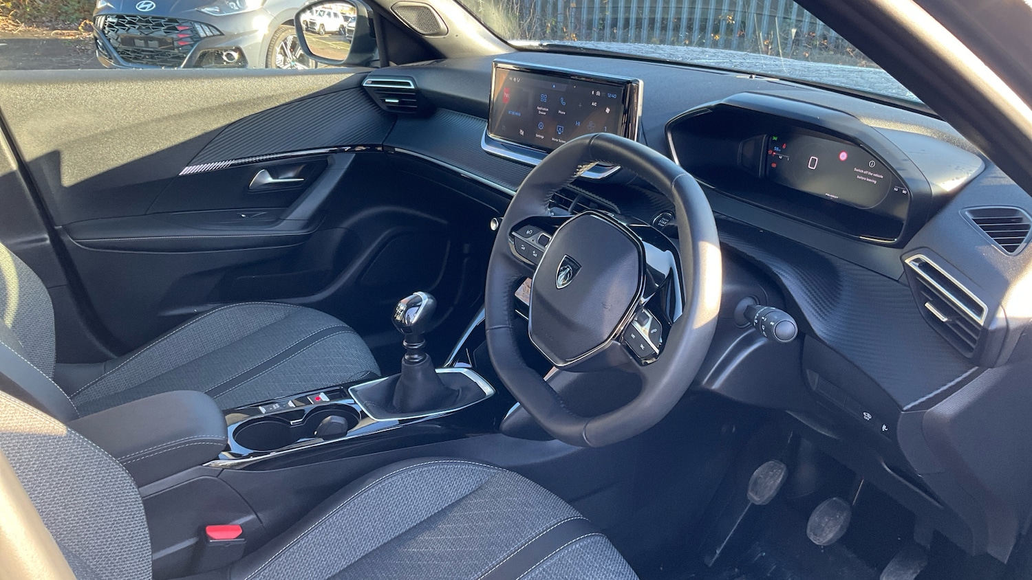 Used Peugeot 2008 2024 for sale - 76960630: Photo 11