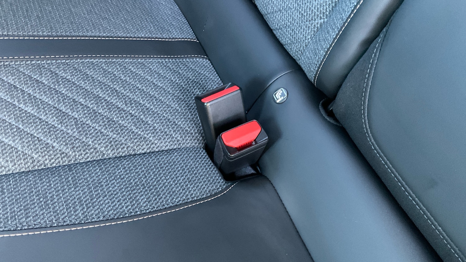 Used Peugeot 2008 2024 for sale - 76960630: Photo 17