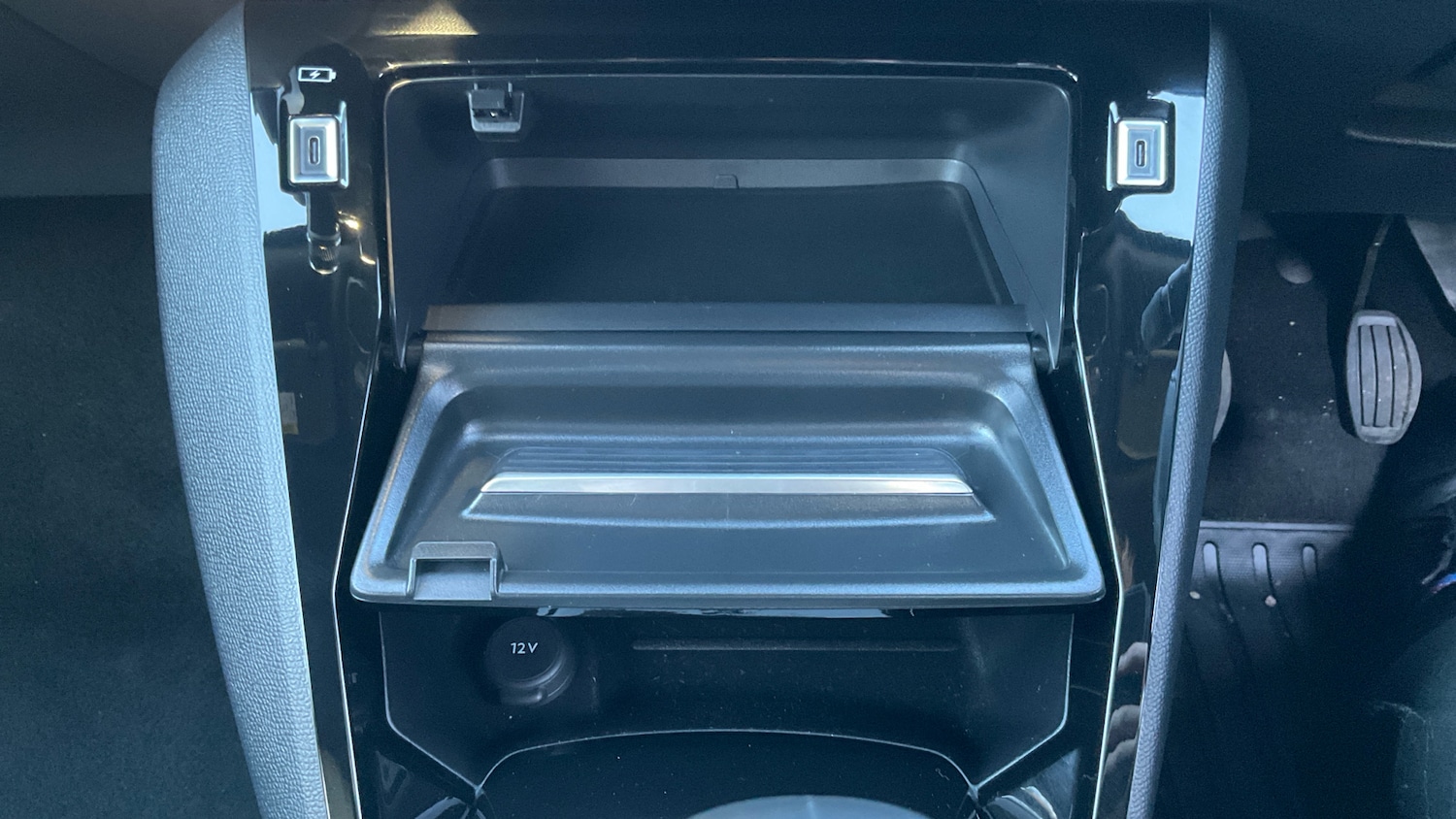 Used Peugeot 2008 2024 for sale - 76960630: Photo 30