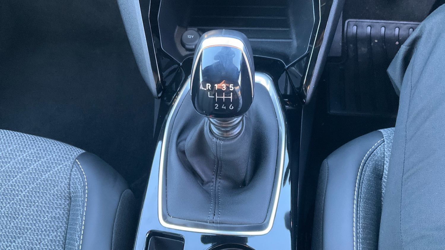 Used Peugeot 2008 2024 for sale - 76960630: Photo 31