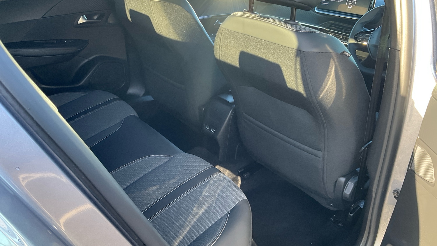 Used Peugeot 2008 2024 for sale - 76960630: Photo 45