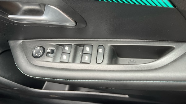 Used Peugeot 208 2021 for sale - 76273593: Photo 35