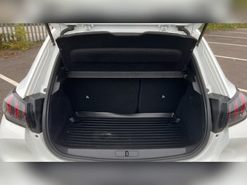 Used Peugeot 208 2021 for sale - 76273593: Photo 4