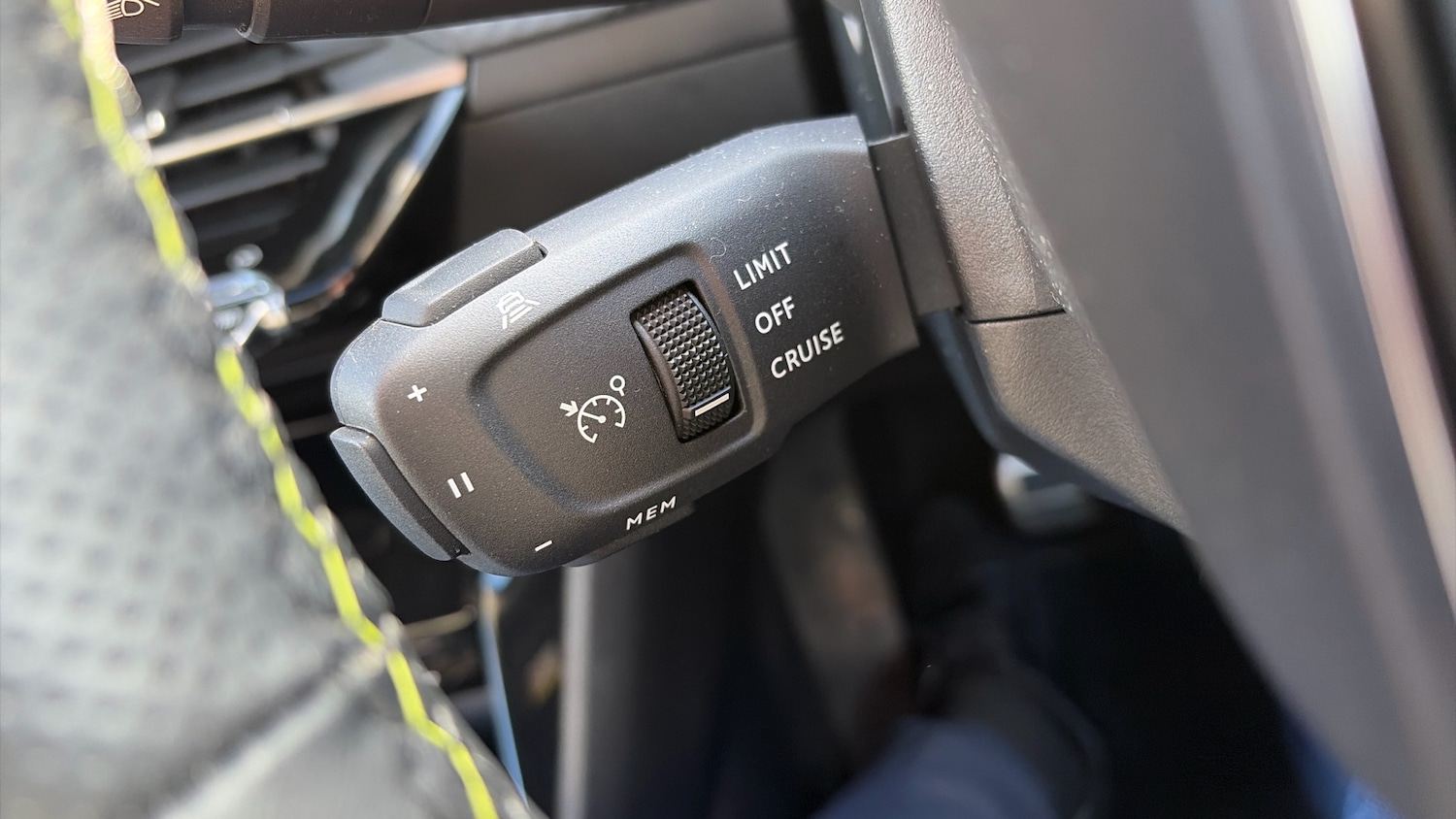 Used Peugeot 2008 2022 for sale - 76352389: Photo 23