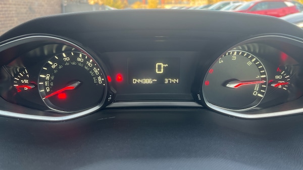 Used Peugeot 308 2020 for sale - 76222174: Photo 18