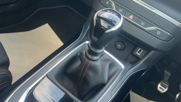 Used Peugeot 308 2020 for sale - 76222174: Photo 28