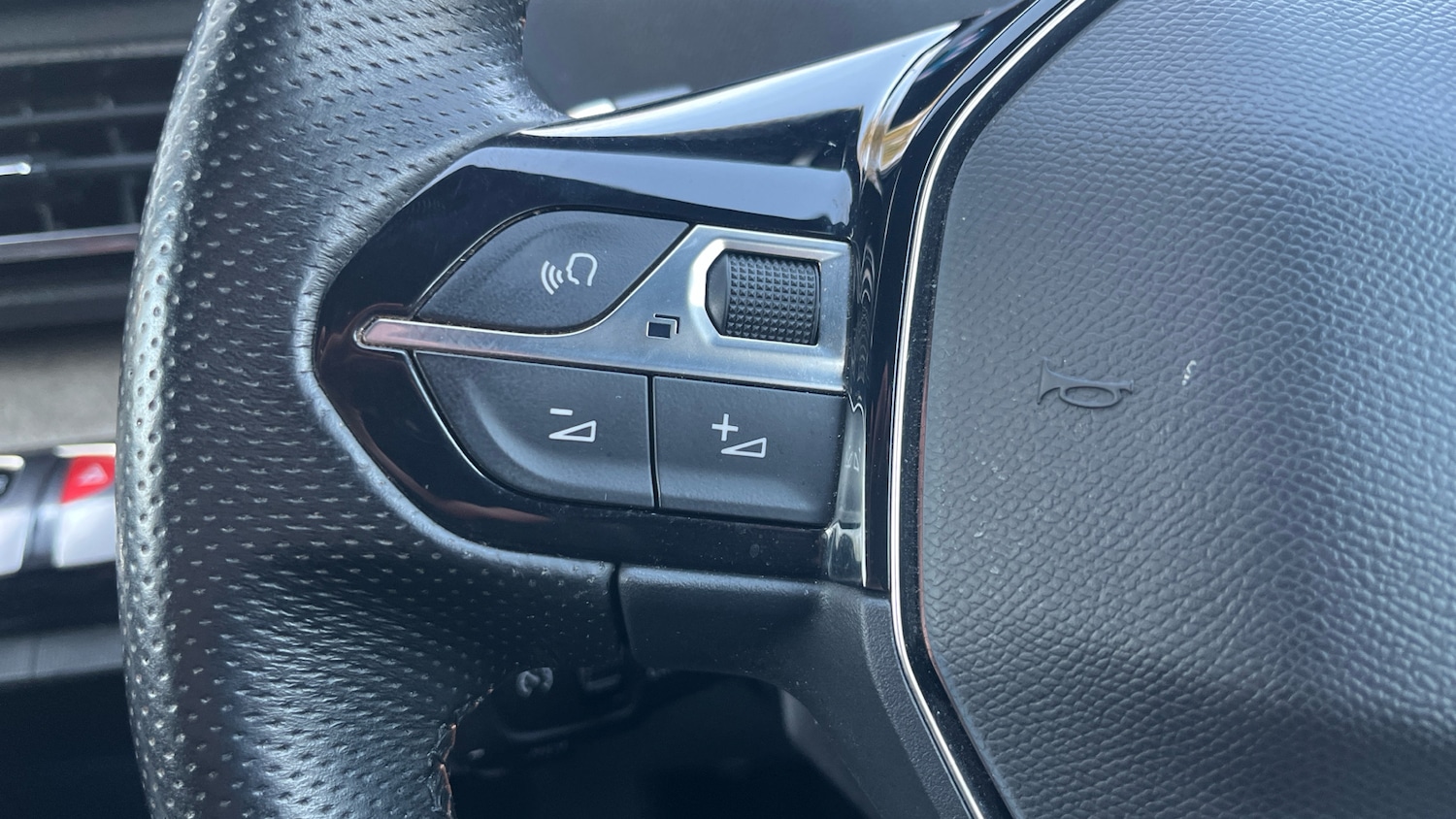 Used Peugeot 3008 2022 for sale - 77432463: Photo 36