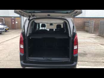 Used Peugeot Rifter 2020 for sale - 74670998: Photo