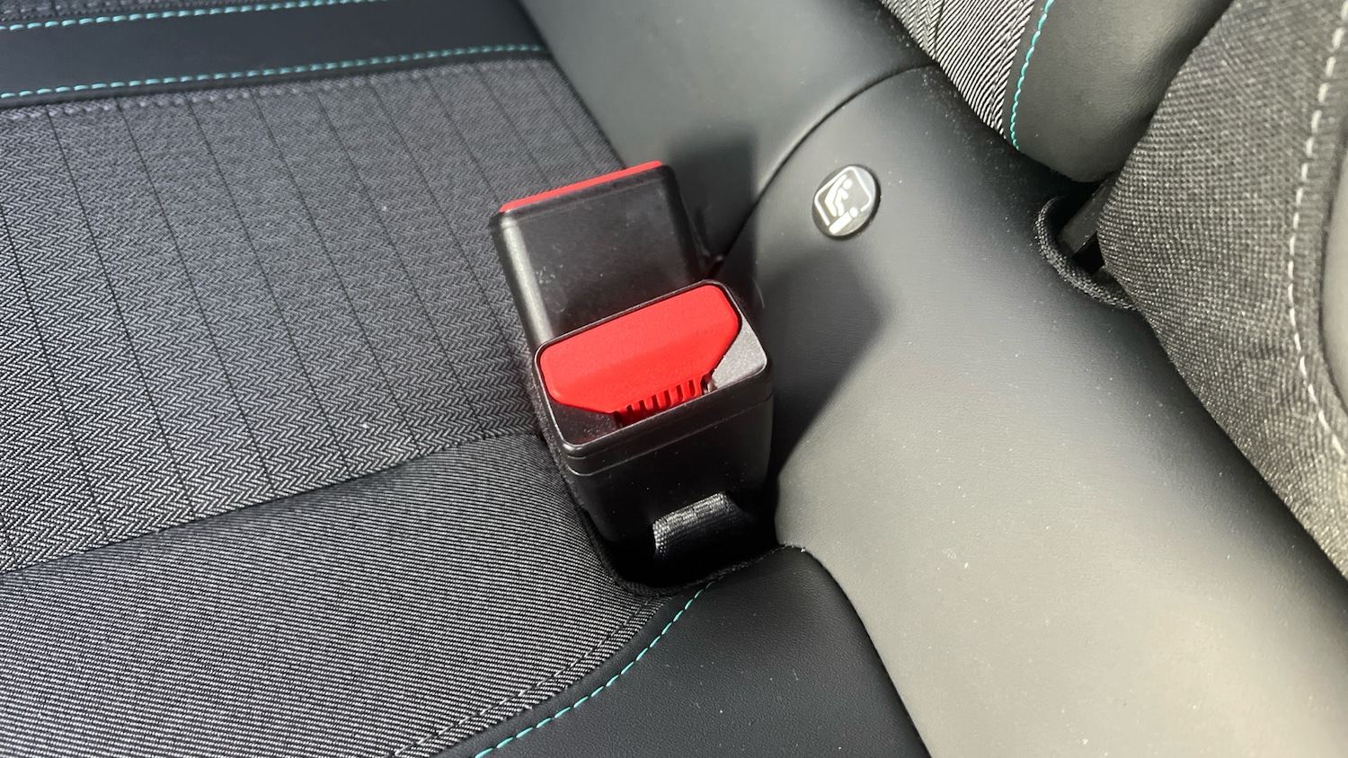 Used Peugeot 2008 2022 for sale - 77365085: Photo 17