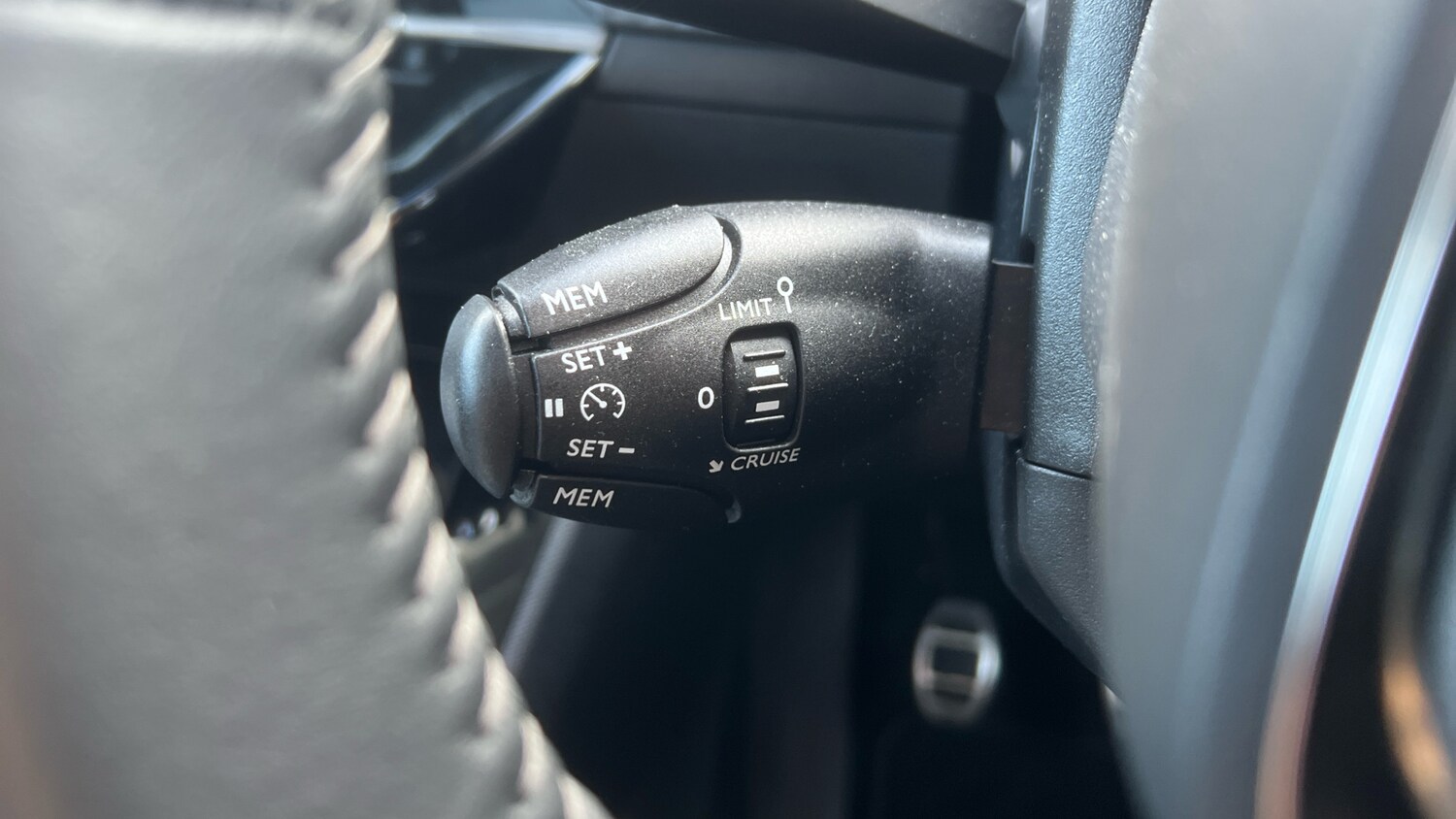 Used Peugeot 2008 2022 for sale - 77365085: Photo 33