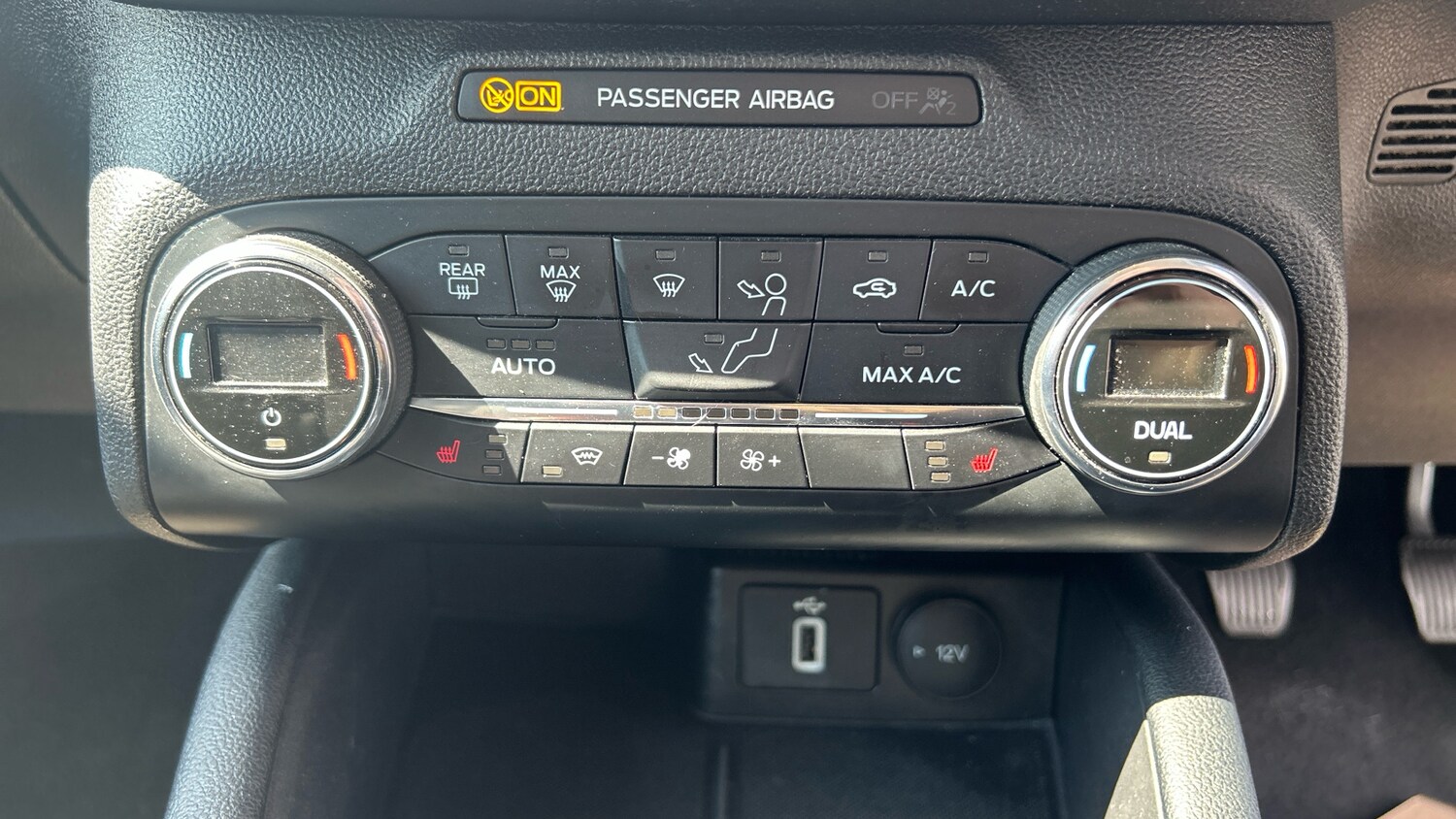 Used Ford Focus 2020 for sale - 76146435: Photo 25