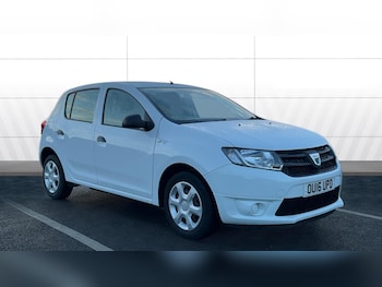 2016 (16) - 1.2 16V 75 Ambiance 5dr Petrol Hatchback